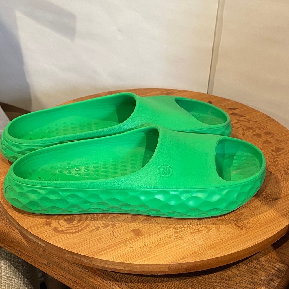 G/FORE Green Men's recovery slides Sandals size 11